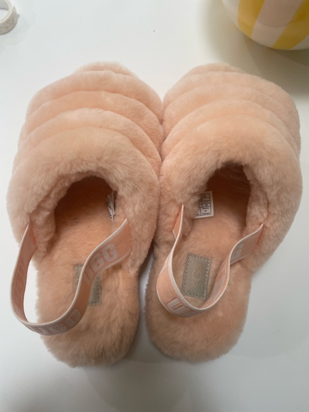UGG Fluff Yeah Plush Slide Women’s Slippers in Peach Size 9 - Picture 3 of 11